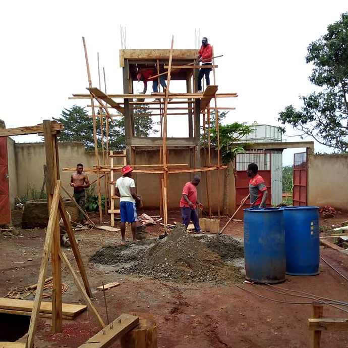 Brunnenbau Wasserturm Kamerun West