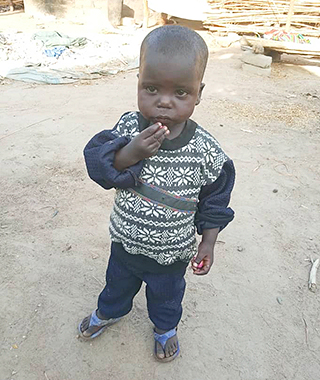 Patenkind Kamerun Halbwaisenbaby