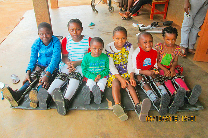 Kinderoperationen Kamerun